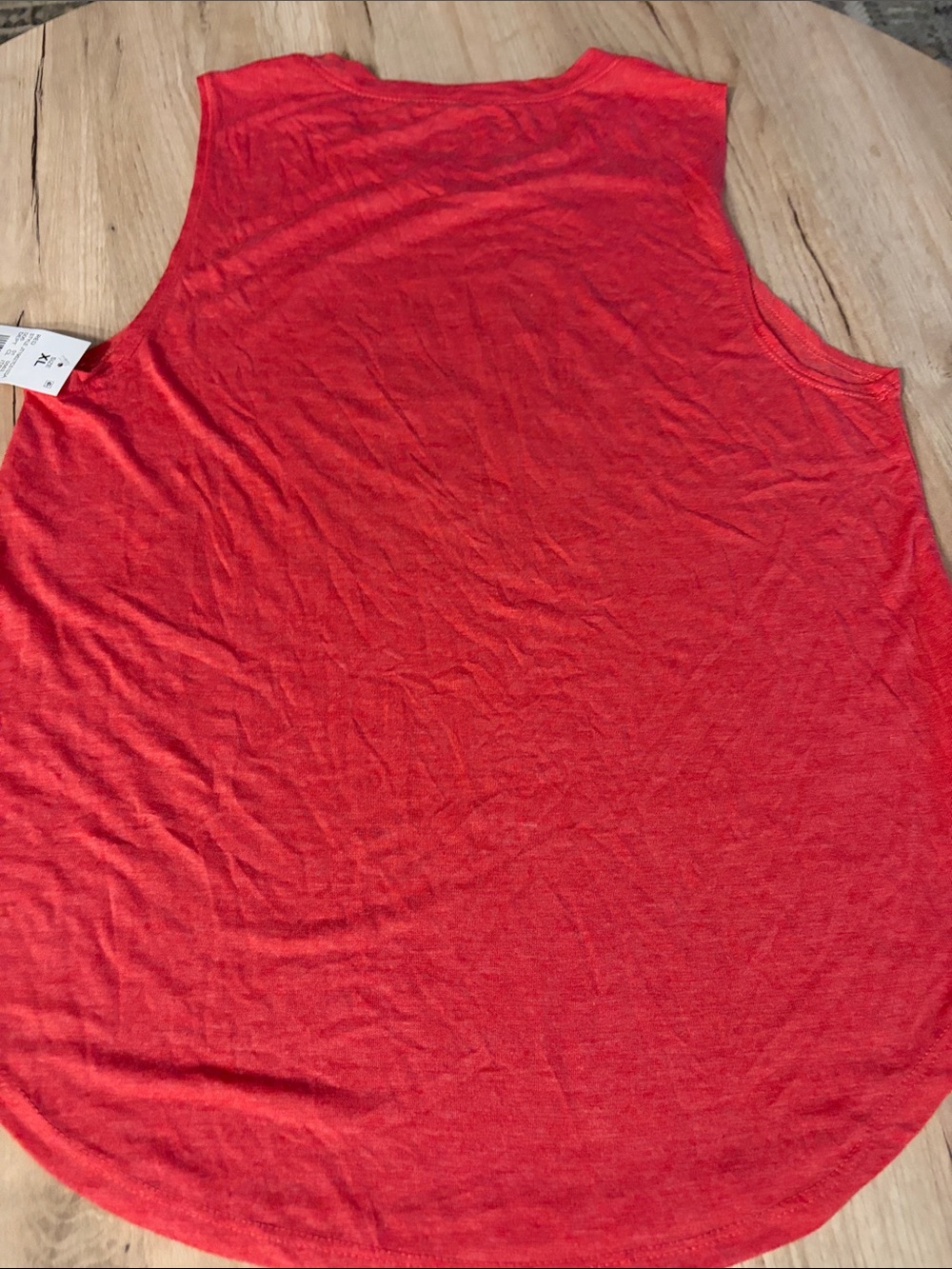 DISNEY DUMBO WOMENS XL RED SLEEVELESS GRAPHIC TANK TOP SIZE XL NWT - Picture 7 of 7